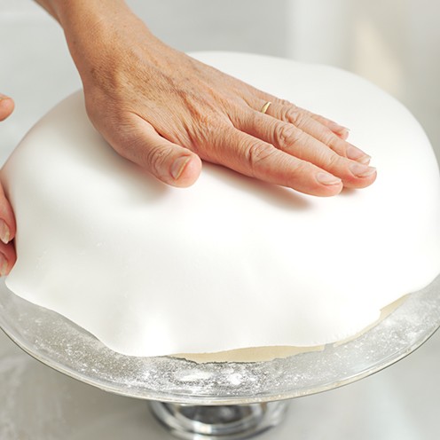 Icing A Square Cake With Ready To Roll Icing Icing A Square Cake With Ready To Roll Icing
